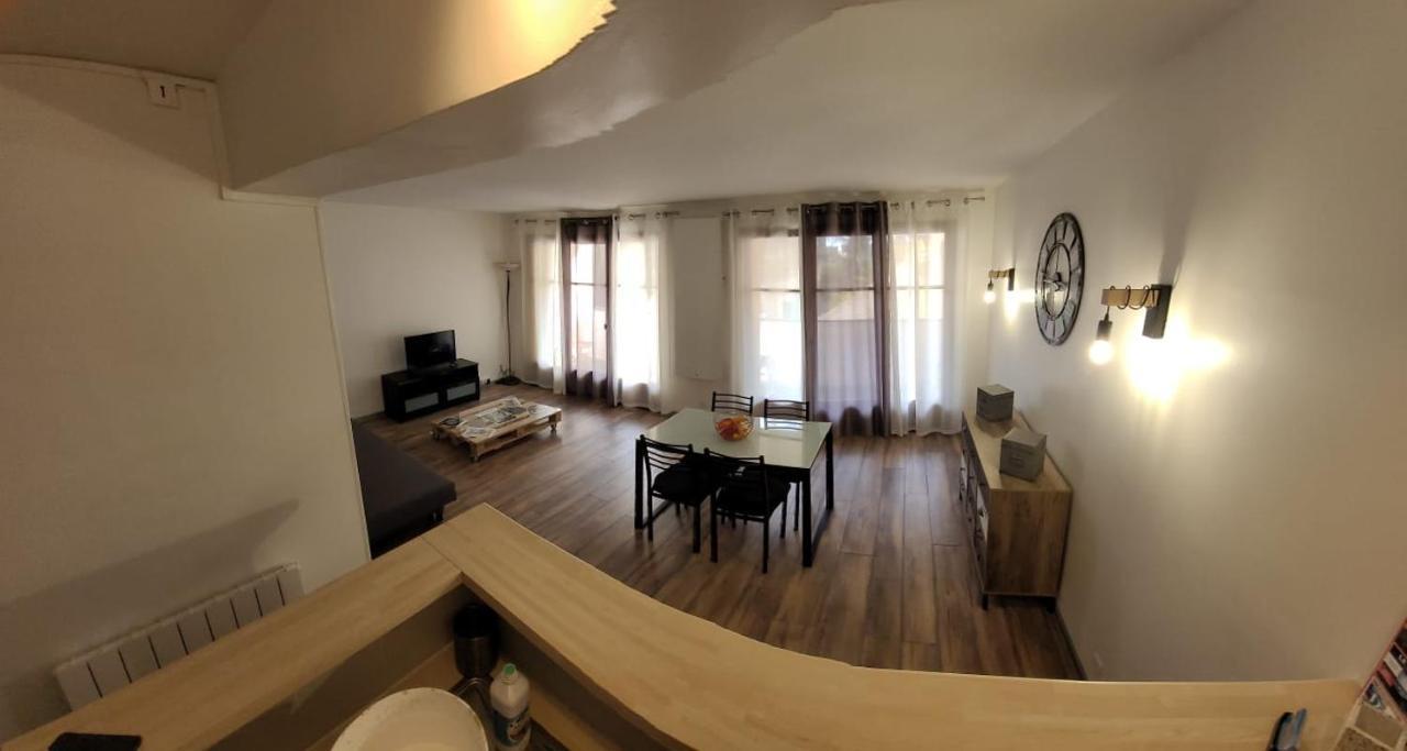 카시스 Au Calme, 200M Du Centre T2 Avec Balcon Et Parking 아파트 외부 사진