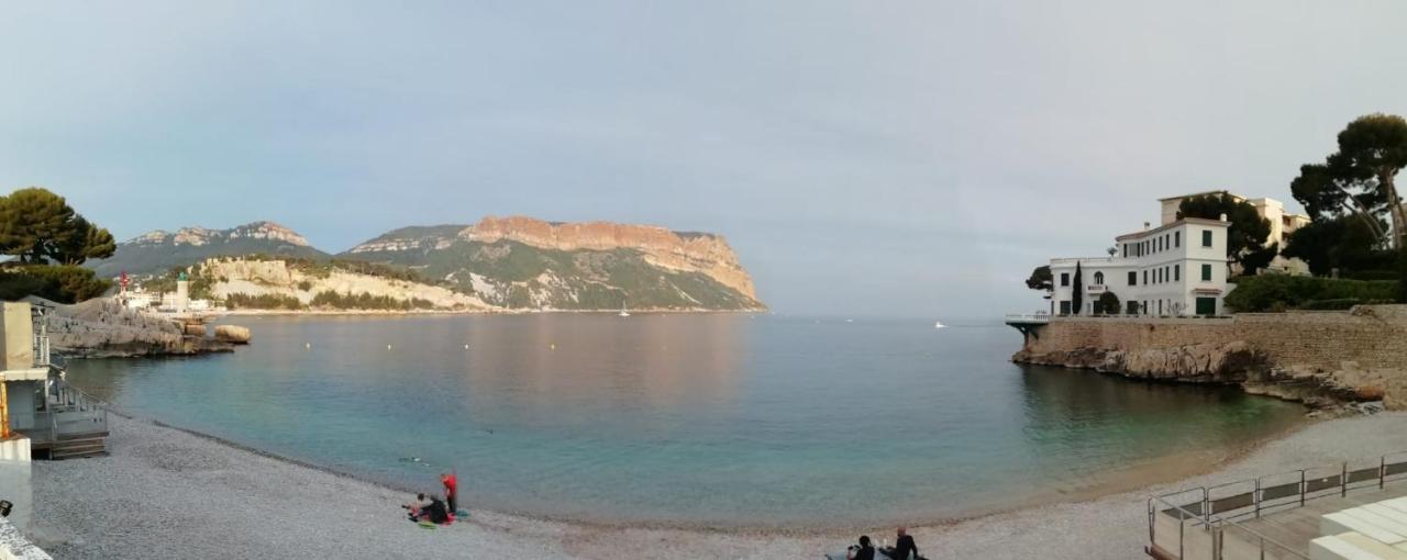 카시스 Au Calme, 200M Du Centre T2 Avec Balcon Et Parking 아파트 외부 사진