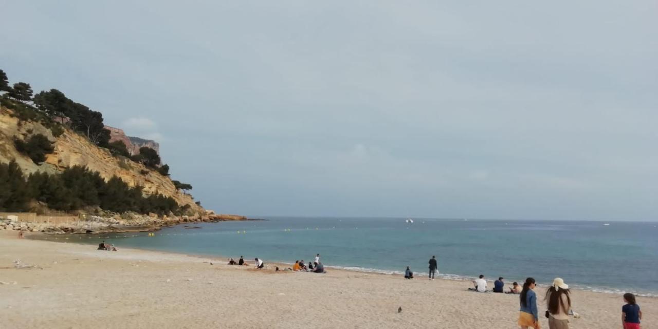 카시스 Au Calme, 200M Du Centre T2 Avec Balcon Et Parking 아파트 외부 사진